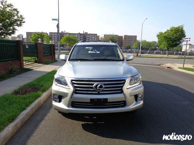 Selling 2013 Lexus LX 570 SUV