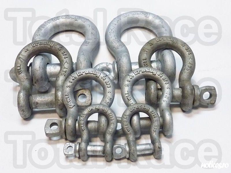 Total Race comercializeaza din stoc : chei tachelaj model G 209A tip omega marca Crosby, cheie tachelaj cu bolt filetat , chei tachelaj capacitati intre 2 Tone si 21 Tone . Cheile de tachelaj sunt in conformitate cu cerintele de performanta ale Fed. Spec.