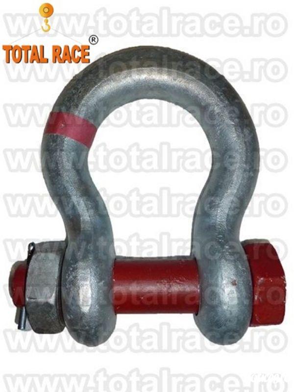 Total Race comercializeaza : chei  de tachelaj model G 2130A - GRAD 80 tip omega marca Crosby, cheie tachelaj cu bolt, piulita si stift de blocare , chei tachelaj capacitate intre 2 si 17 tone . Cheile de tachelaj sunt in conformitate cu EN 13889:2003 si 