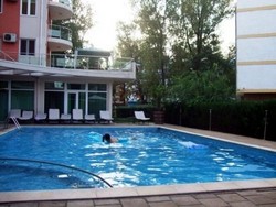 Cazare regim hotelier apartament lux Mamaia 2013