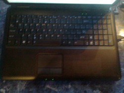 Vand laptop Asus
