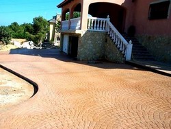 Executam beton amprentat