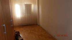 3 CAMERE DECOMANDAT PE 9 MAI, CU VEDERE LA LICEUL ECONOMIC