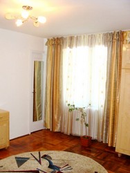 INCHIRIEZ GARSONIERA GARA DE NORD DISPONIBILA IMEDIAT CHIRIE 220 EUR
