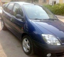 Vand sau Schimb Renault Scenic
