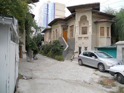 Apartament cu 3 camere in vila