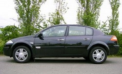 Berlina RENAULT MEGANE 2 PRIVILEGE