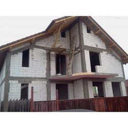 Constructii la rosu