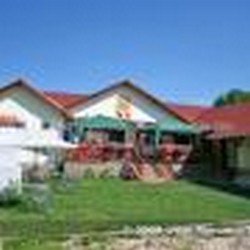 De vanzare! Pensiune*** cu restaurant, mofete, bai CO2 si salon de masaj in Covasna!