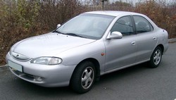 Dezmembrez hyundai lantra din anul 2000