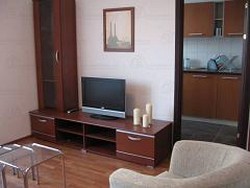 Inchiriez, apartament, 2 camere, complet mobilat 