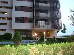 Inchiriez apartament 3 cam.,  150mp,  liber, nou, complex rezidential   Pipera