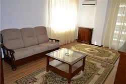 Inchiriez apartament lux Mamaia zona Summerland