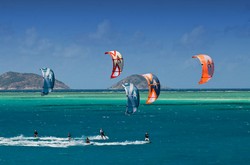 KIte pentru kitesurfing si snowkite