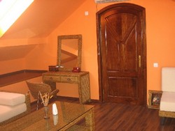 Montaj parchet, usi, tapet.