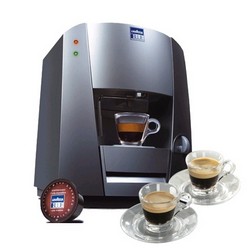 Pachet promo Expresor Lavazza Lb 1000 + Cesti Lavazza capucino sau expresso + 3 cutii Lavazza Blue