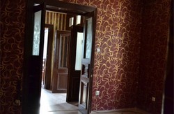 Particular ofer spre inchiriere casa zona Palatul Parlamentului