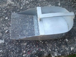 Pieptene de afine | Pieptene pentru cules afine , musetel ,coacaze, zmeura, catina..