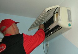 Revizie aer conditionat