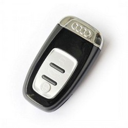 Telefon breloc AUDI A7 in forma de alarma auto cu radio 