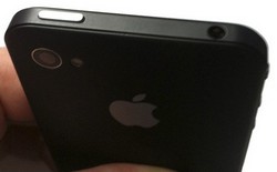 VAND REPLICA IPHONE 5 DUAL SIM CU ECRAN HD CAPACITIV SI WIFI