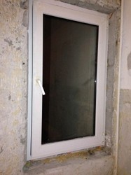 Vand termopane second hand in stare buna