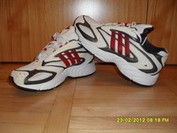 Vand adidasi sport