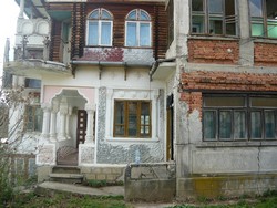casa cu livada pomi