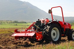 UTILAJE AGRICOLE PURTATE