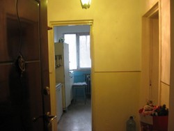 Inchiriez Apartament 2 camere, mobilat, Pajura, cel mult 200 euro !!