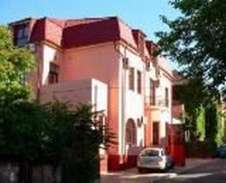 Camin de batrani privat Casa Suter in centrul Bucurestiului