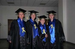 Robe pentru festivitatea de absolvire