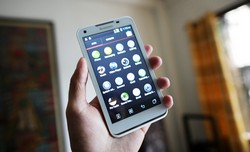 vand lenovo s880 dual sim android 4.0 +Acces superuser!